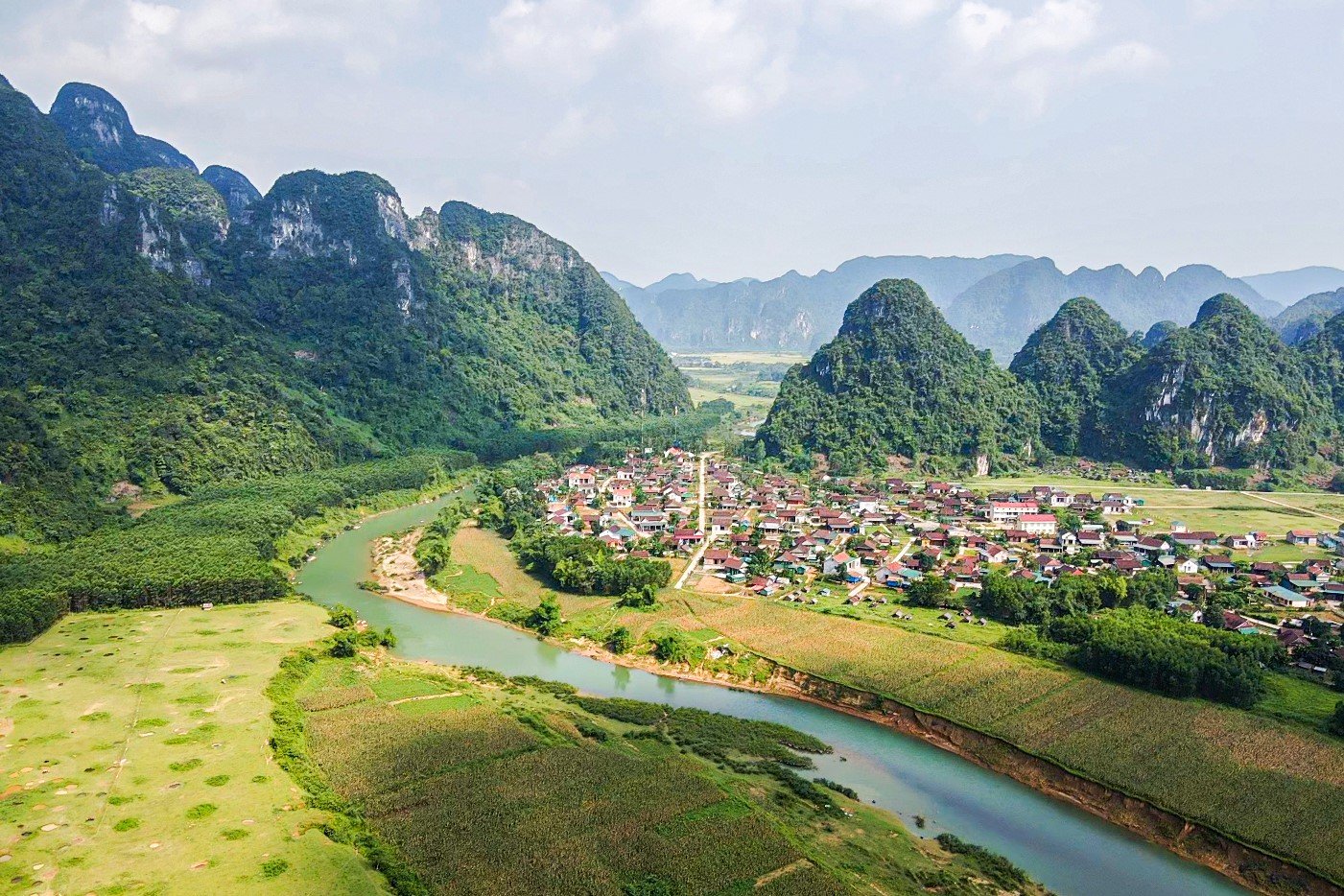 CYCLING TOUR: LEGENDS OF THE HO CHI MINH TRAIL & CENTRAL COAST SYMPHONY 10 DAYS